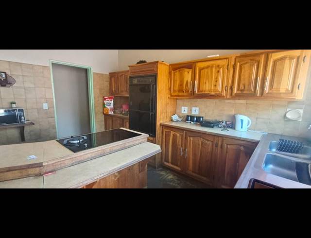 3 BEDROOM HOUSE FOR SALE IN BOOYSENS